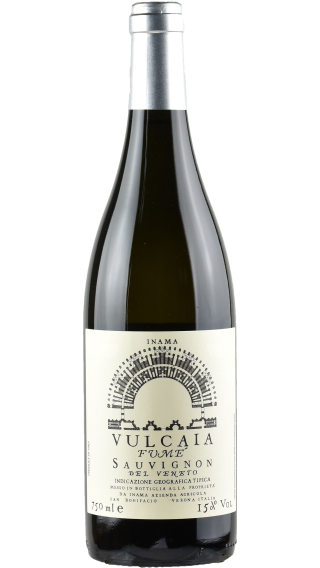 Bottle of Inama Vulcaia Fume Sauvignon 2020 wine 750 ml